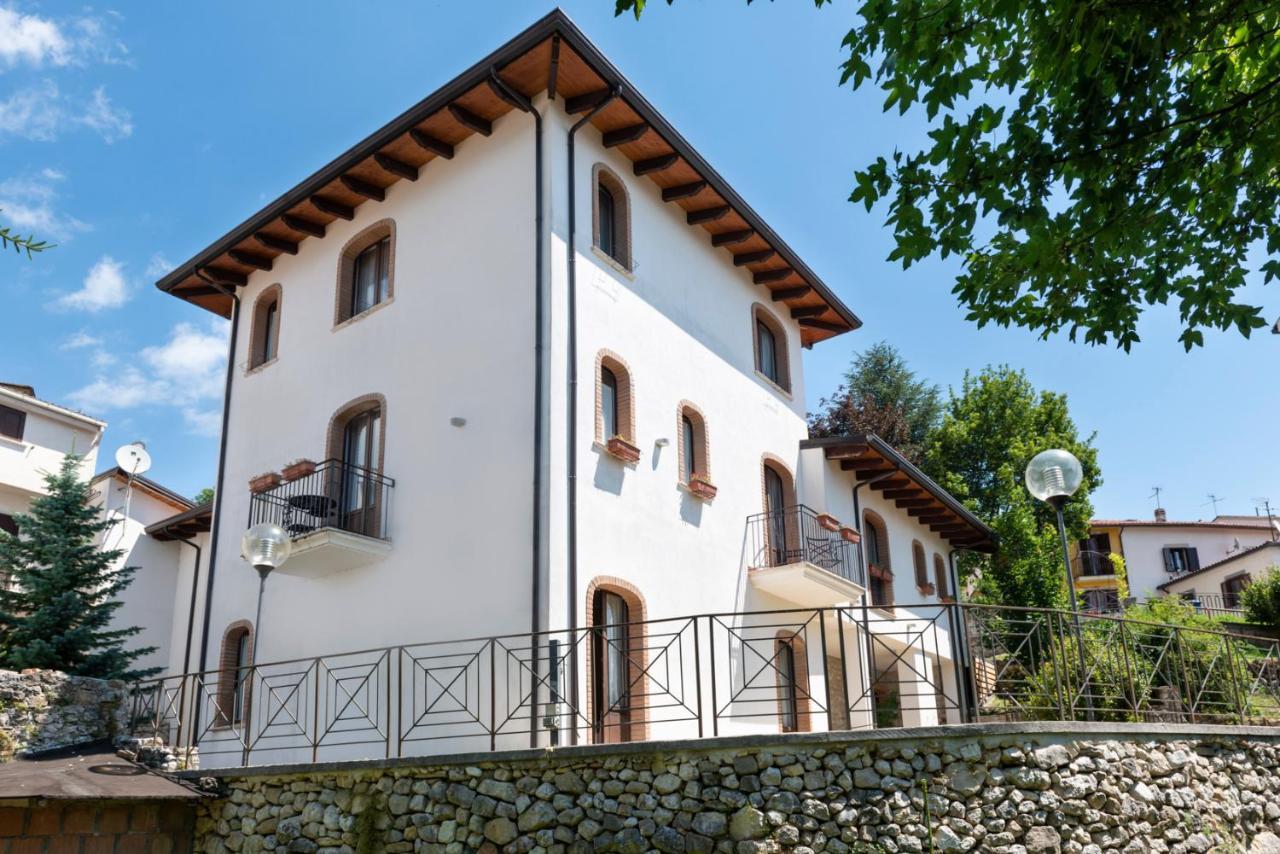 Hotel Il Lavatoio Dimora Storica Castel Di Sangro Exterior foto