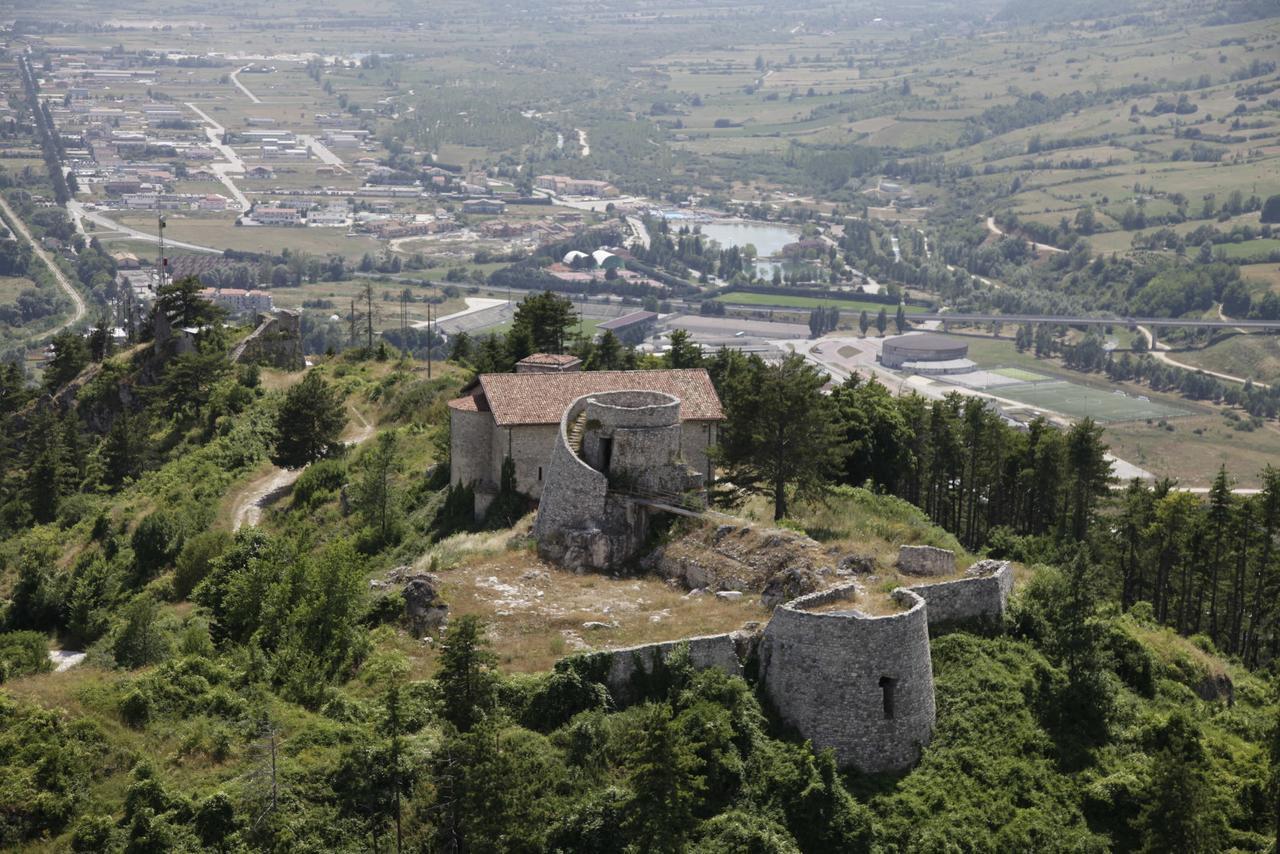 Hotel Il Lavatoio Dimora Storica Castel Di Sangro Exterior foto